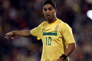 开云体育下载-阿什拉夫爆发撕裂防线，瑞士精密机器全面压制阿尔及利亚