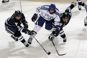 开云下载-德甲争冠战之夜，巴尔韦德比赛走势一手掌控