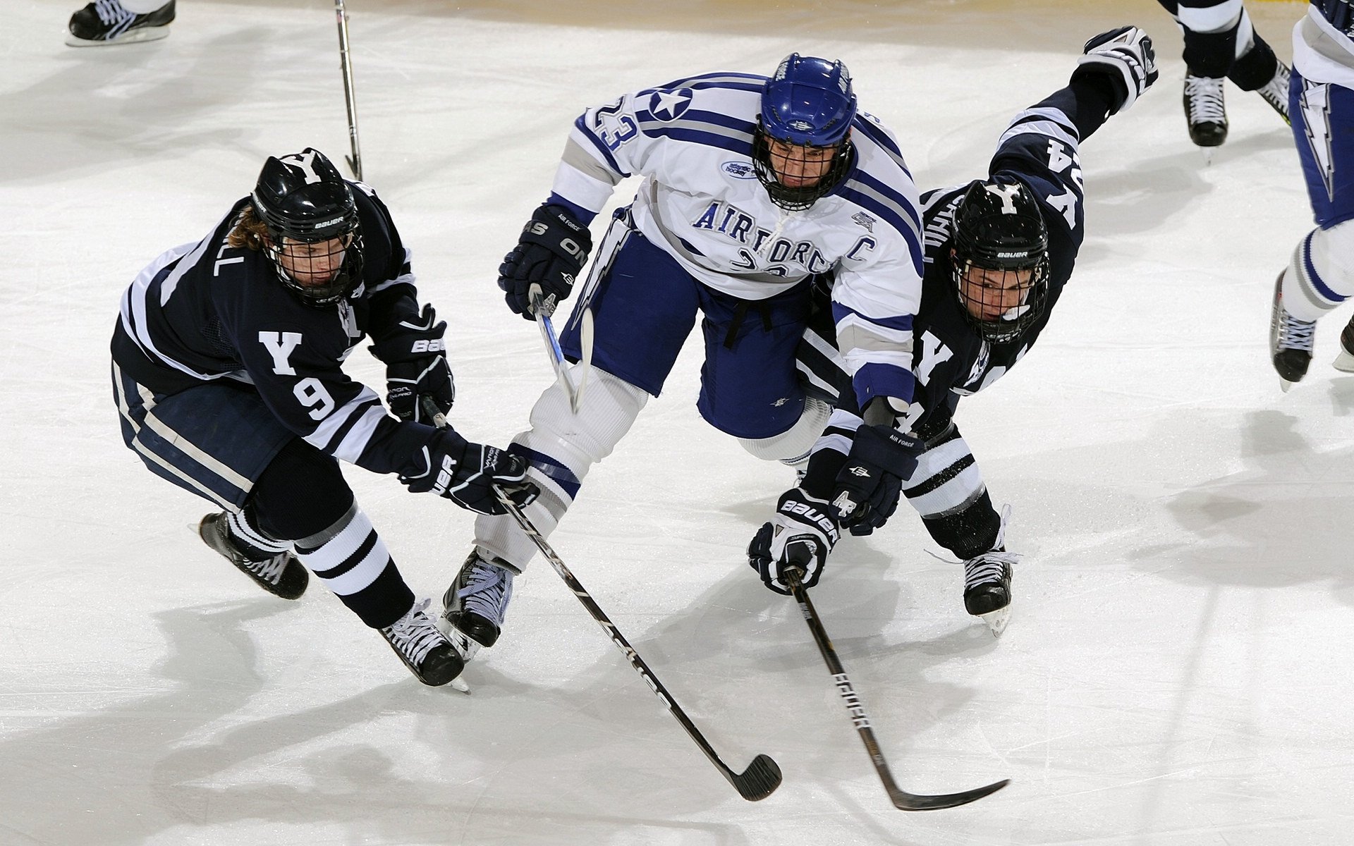 德甲争冠战之夜，巴尔韦德比赛走势一手掌控